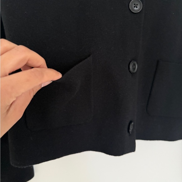 Uniqlo Short Washable Milano Ribbed Jacket/Cardigan in Black - Picture 7 of 9